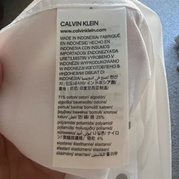 Calvin Klein White button down top - Picture 4 of 4